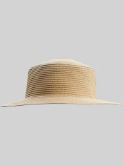 vacation-look-11-prod_01KMN2RKFSH68E38WJ8BFVM7A4
