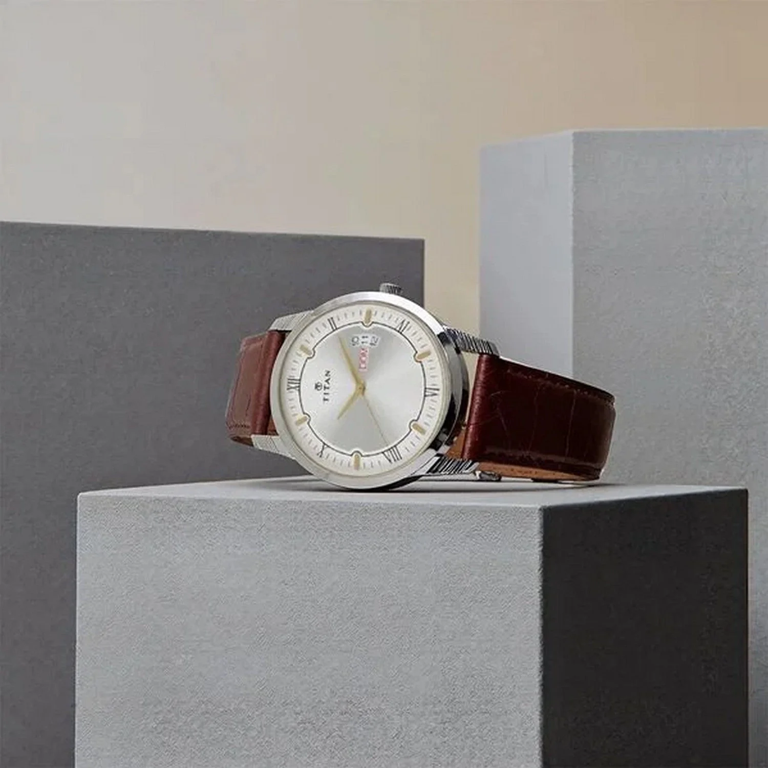 Buy - Men's Karishma Silver White Round Dial Watch - Nt1774sl01 online ...