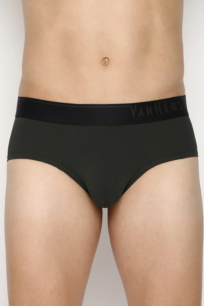 Men's Green Solid 4 Way Stretch Body Defining Fit Briefs