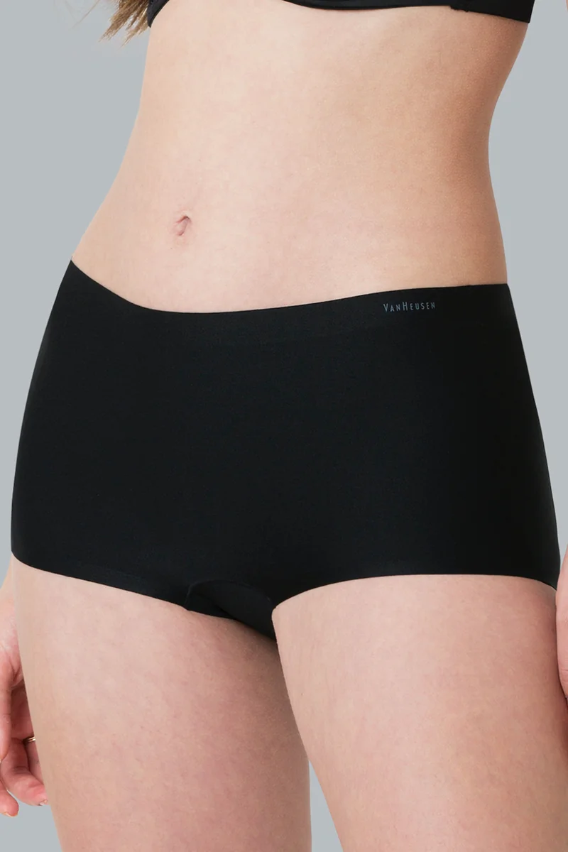 Women's Black Solid No Visible Boyshorts Line Easy Stain Release Gusset Invisilite Boyleg Boyshorts