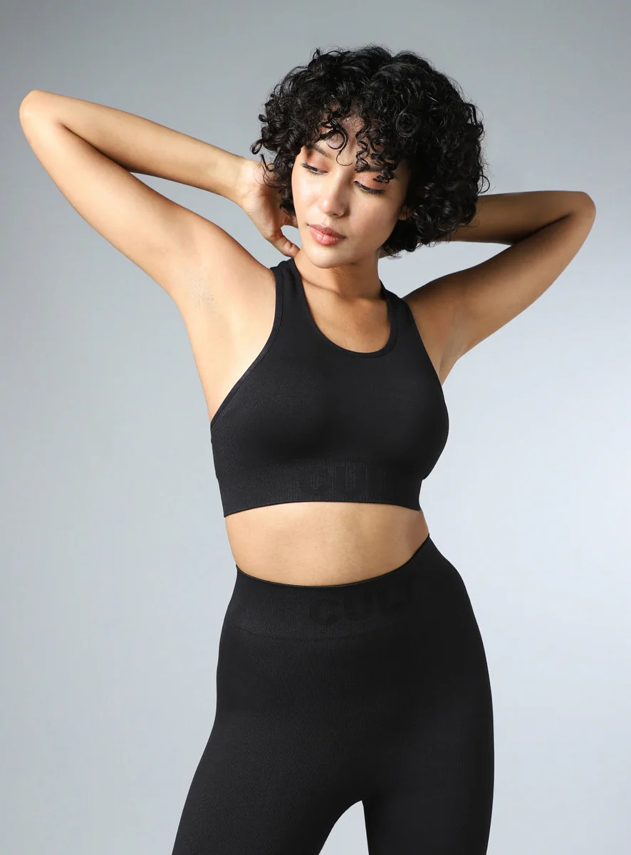 Women's Black Motion Flow Medium Support Seamless Bra